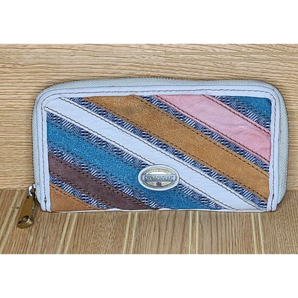 Fossil Multicolored Wallet Pre-Owned - image 1